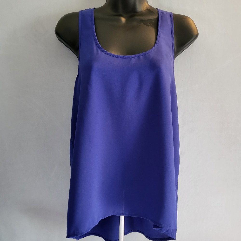 FRENCHI Razorback Blue flowy Tank Top, Gathers in the back, Women Size S, EUC